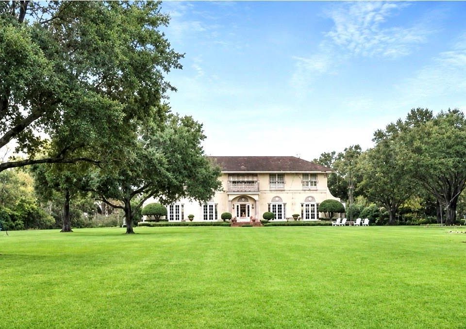 1st image of 103 W Caldwood Dr
