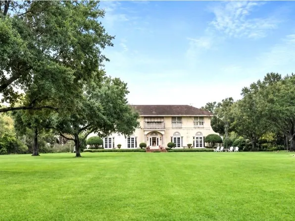 103 W Caldwood Dr, Beaumont, TX 77707