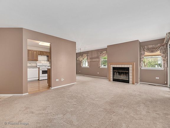 3rd image of 2853 Meadow Ln #Z1
