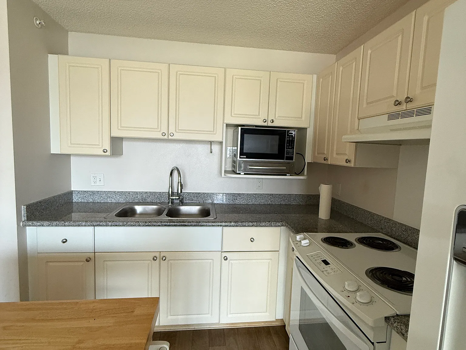 1 bed, 512 sqft, $2,500 — Photo 3
