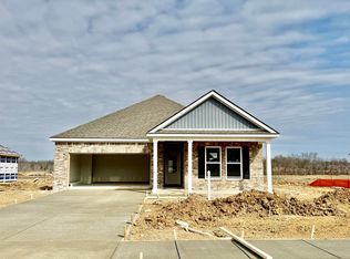 50 Burr Oak Cv, Oakland, TN 38060