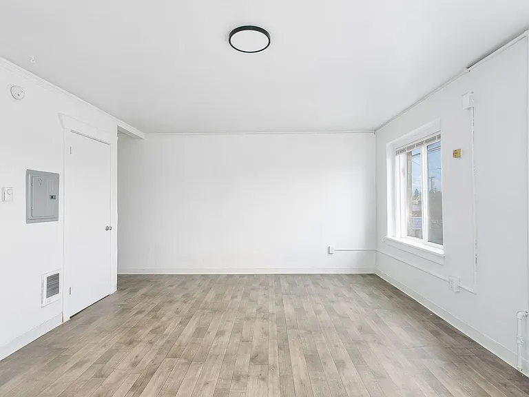 3502 McKinley Ave — Photo 6