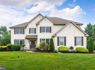 11 Turtle Creek Dr, Mullica Hill, NJ 08062