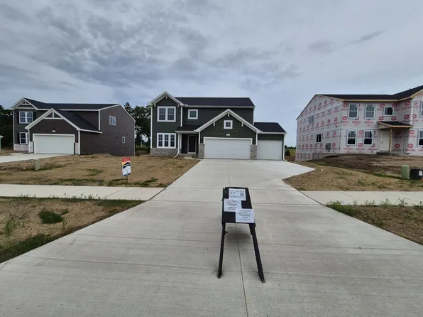 3219 Postern Dr, Caledonia, MI 49316