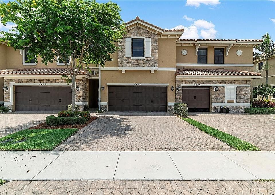 1st image of 8431 Lakeview Trail