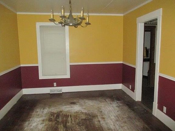 4th image of 909 Clearfield Rd