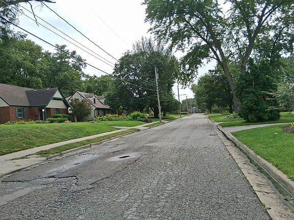 5th image of 3116 45th St
