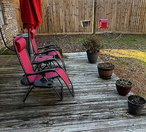 2nd image of 115 Brooks Ln