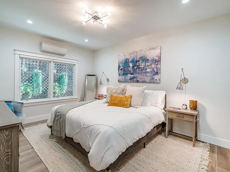 721 N Alfred St #104 — Photo 13