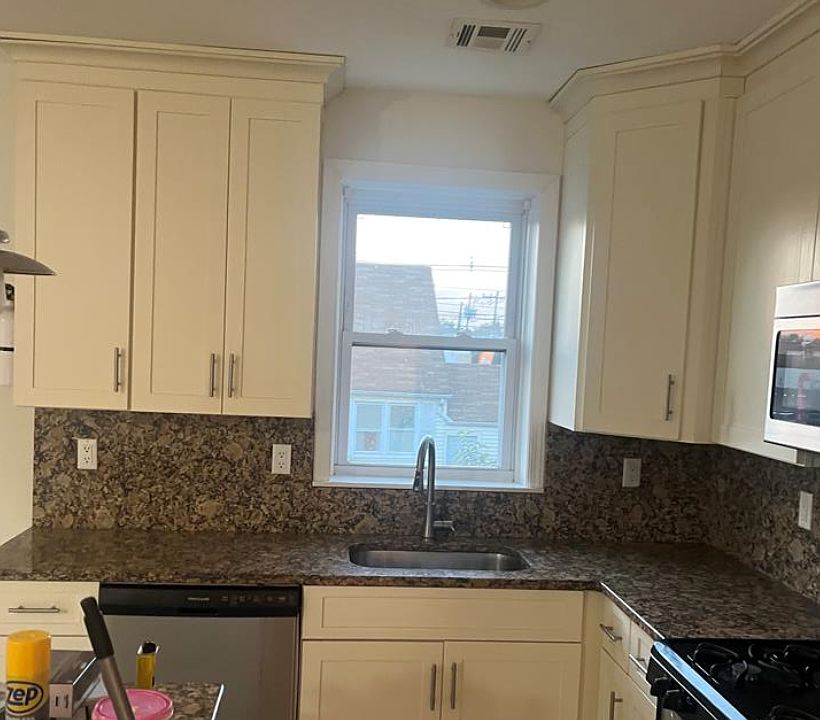 1st image of 10-12 Morton Pl #2