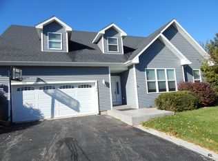 307 Stearn Dr, Genoa, IL 60135