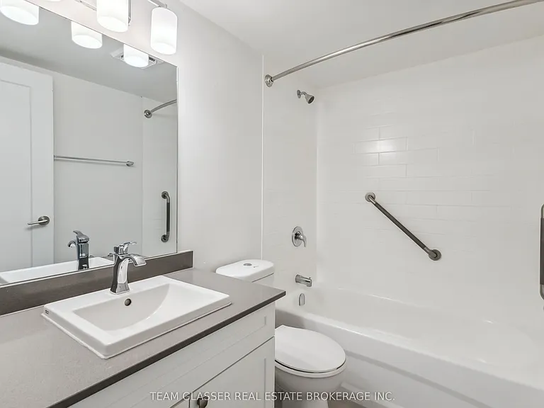 21 King St #409 — Photo 20