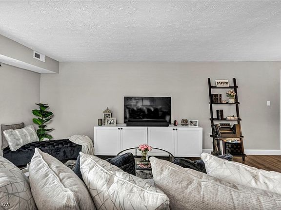 4th image of 9851 Sunrise Blvd Unit P2