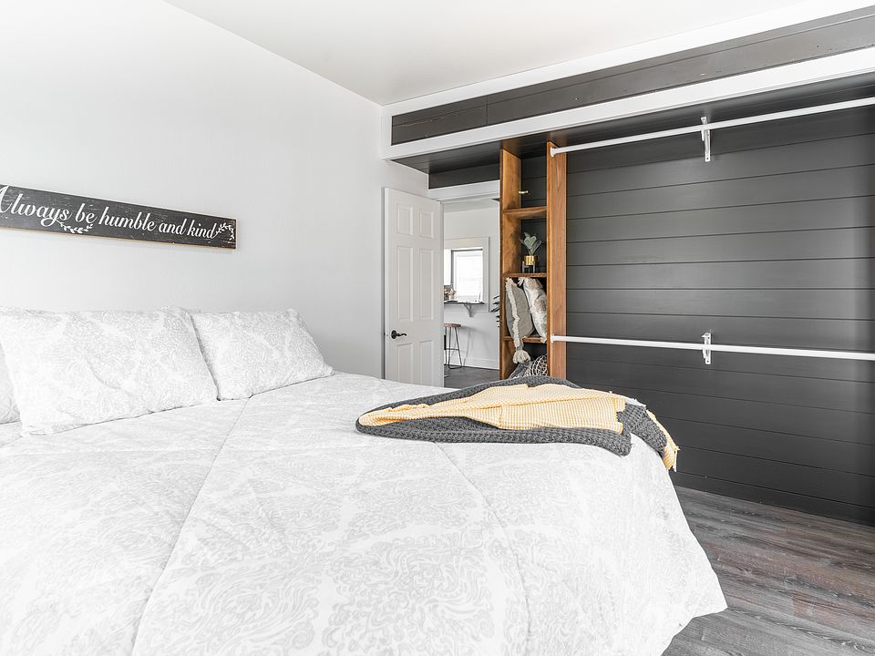 1st image of 301 Kentucky Ave
