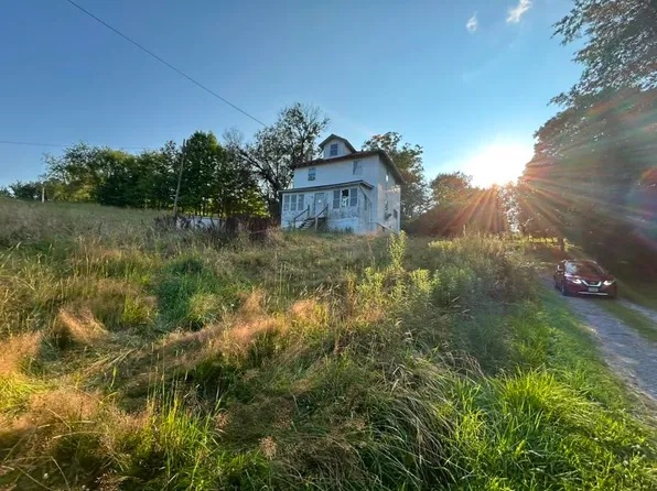 39 Mount Nebo Rd, Albright, WV 26519