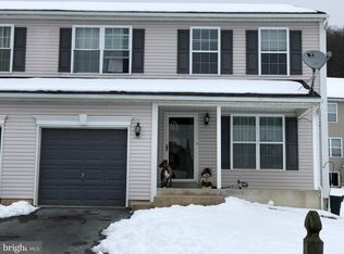 1009 Brinan Ave, Temple, PA 19560