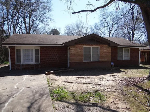 2720 Broadmoor Dr, Columbus, GA 31903