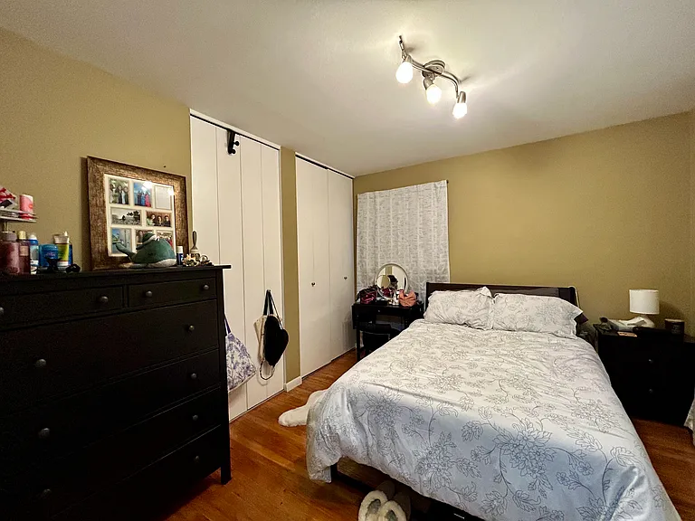 2808 W Thirteen Mile Rd — Photo 9