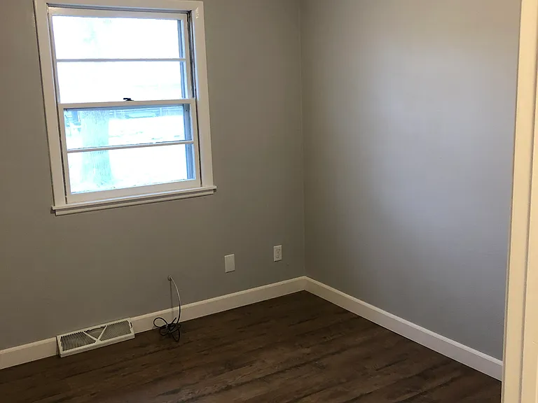 205 Dotson Dr — Photo 11