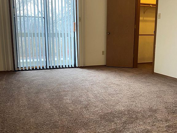 5th image of 205 Melissa Ct #A
