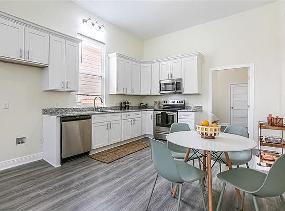 3rd image of 2606 Pauger St #1