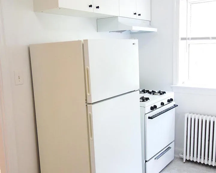8210 Greenwood Ave — Photo 18