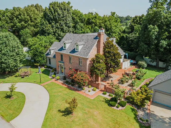 2435 Ridgewood Dr, Madisonville, KY 42431