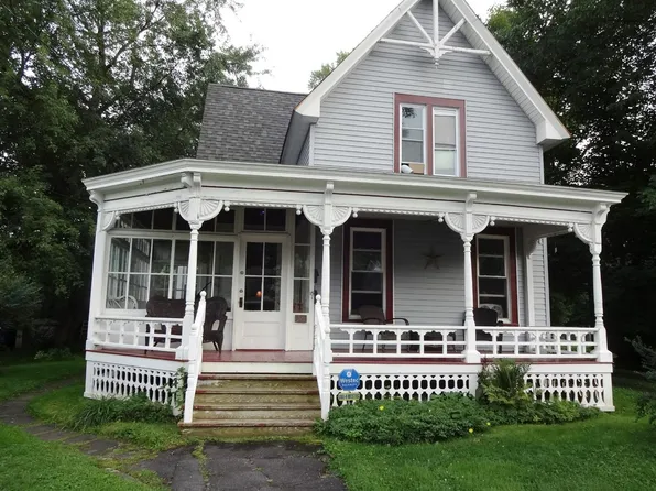 15 Luther St, Oneonta, NY 13820