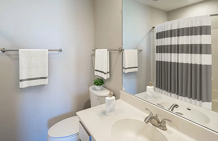 Boulder Ridge Apartment Homes — Photo 9