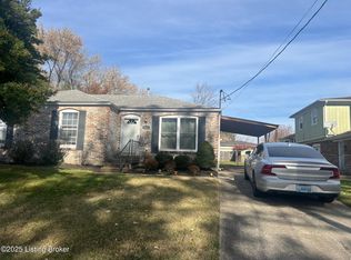 9211 N Pirogue Ct, Jeffersontown, KY 40299