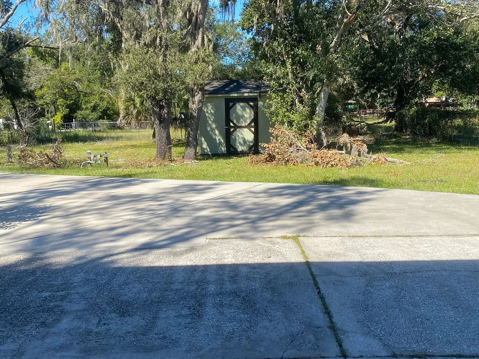 1925 Maydell Dr — Photo 2