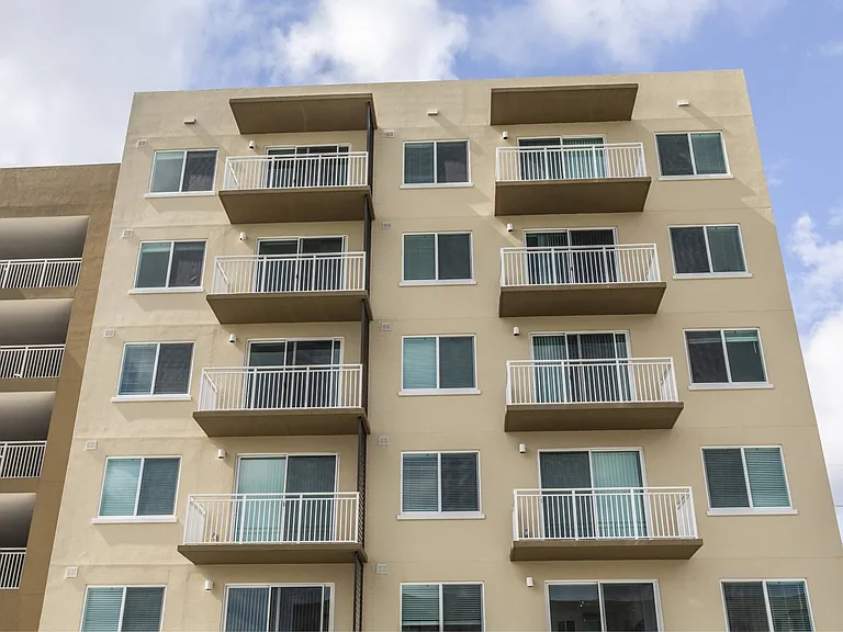 Village at Coral Reef — Photo 20