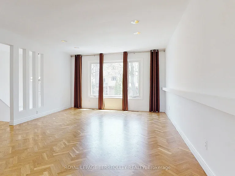2055 Waters Edge Dr — Photo 4
