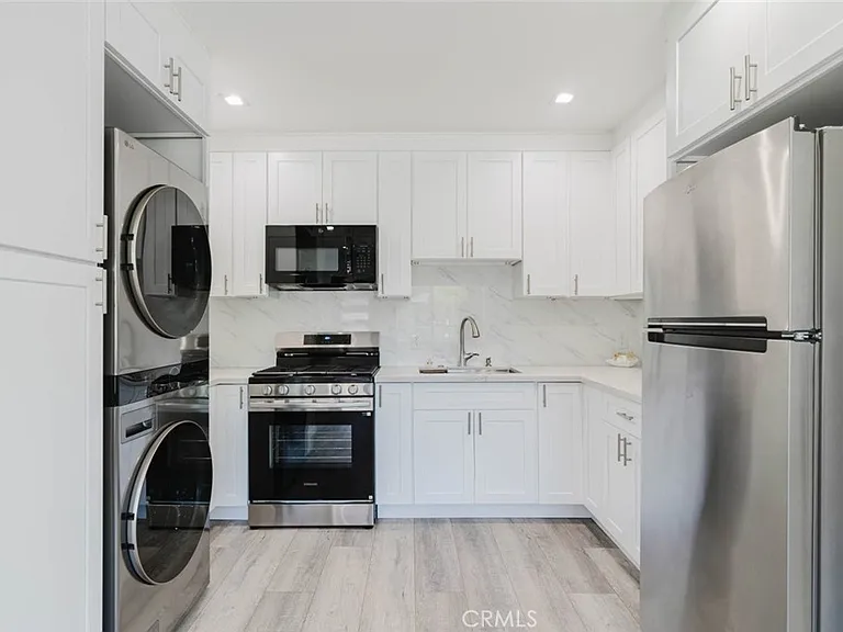8544 Wisner Ave — Photo 7