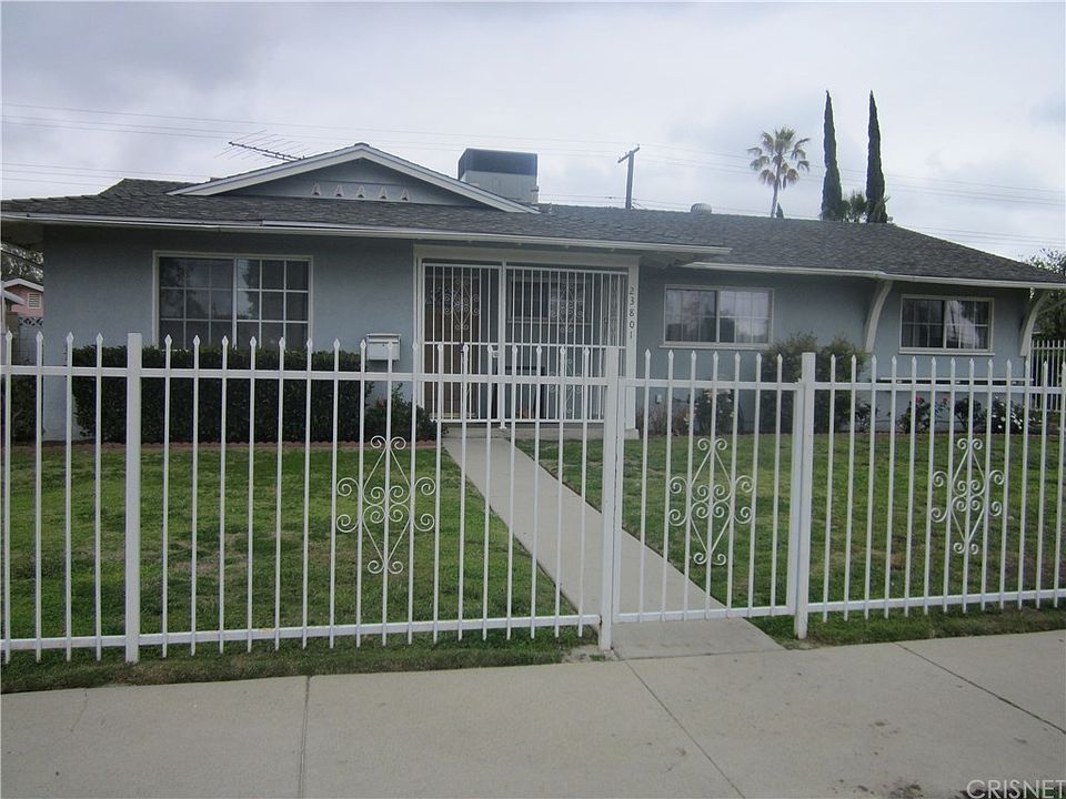 1st image of 23801 Vanowen St
