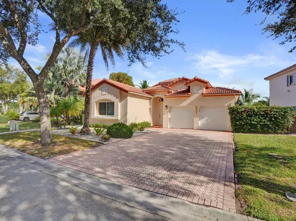 5907 NW 110th Ct, Doral, FL 33178