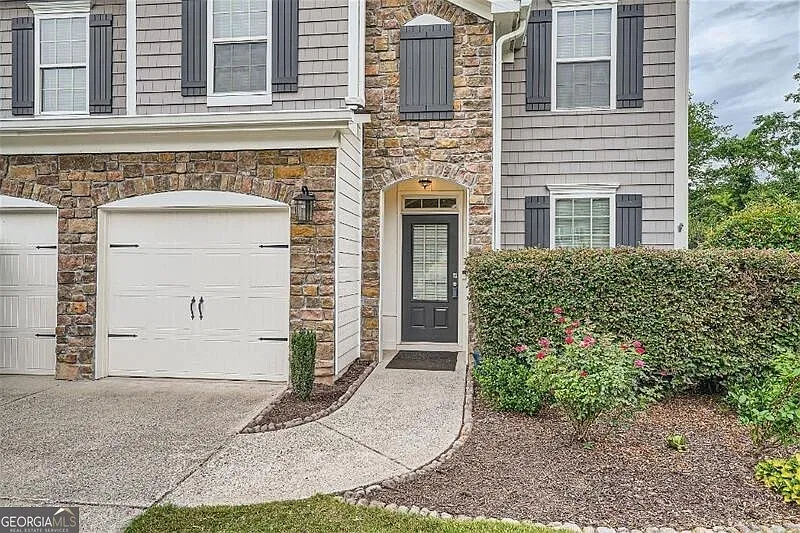 4 bed, 3.5 bath, 3155 sqft, $2,650 — Photo 3