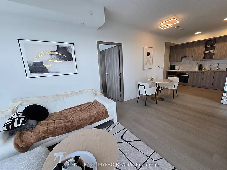 27 McMahon Dr #1806 — Photo 16