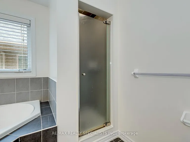 20 Wellman Cres — Photo 32