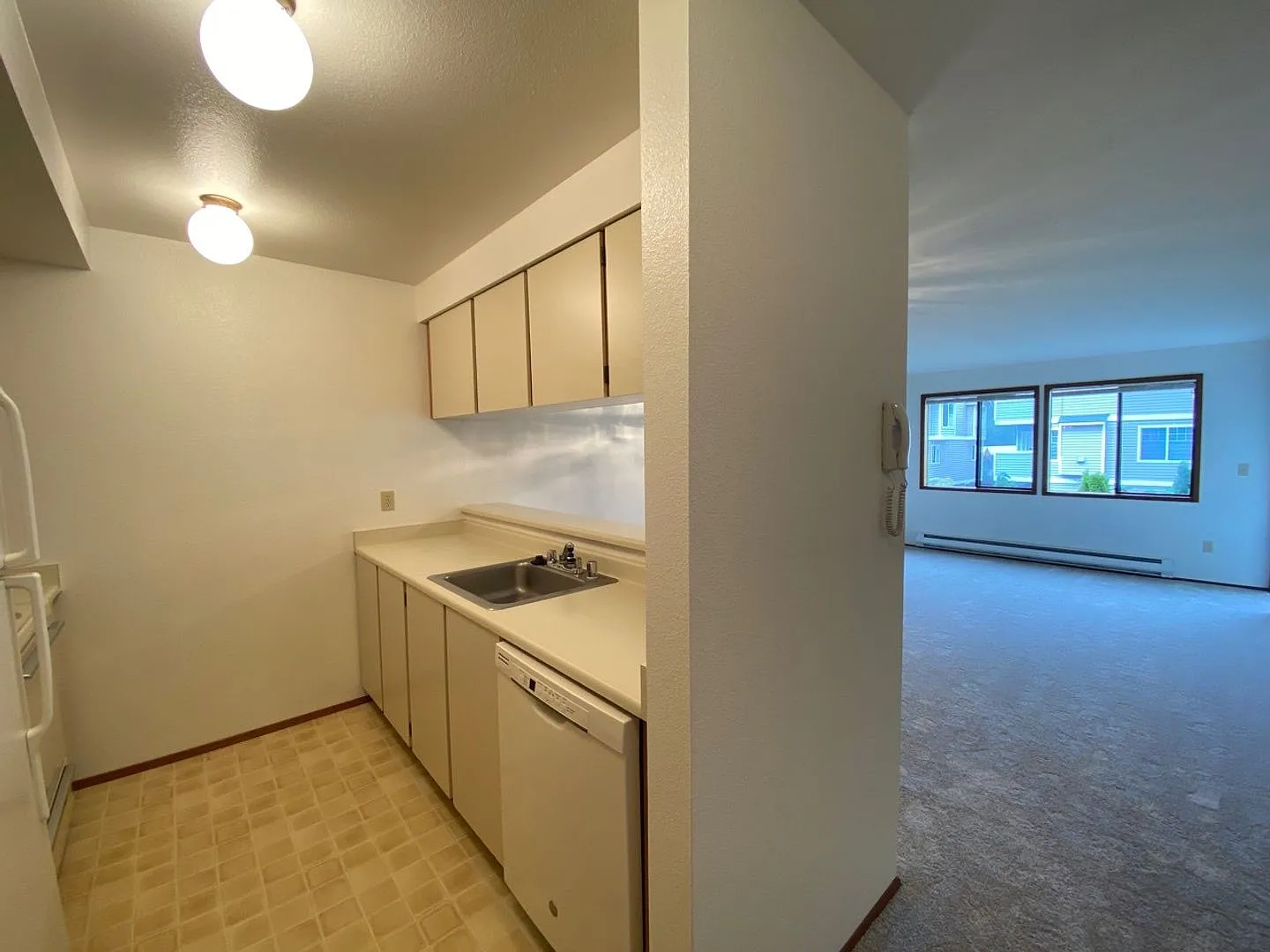 Shorecrest Apartments — Photo 1