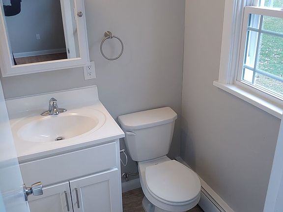 5th image of 1915 Athol St APT 2