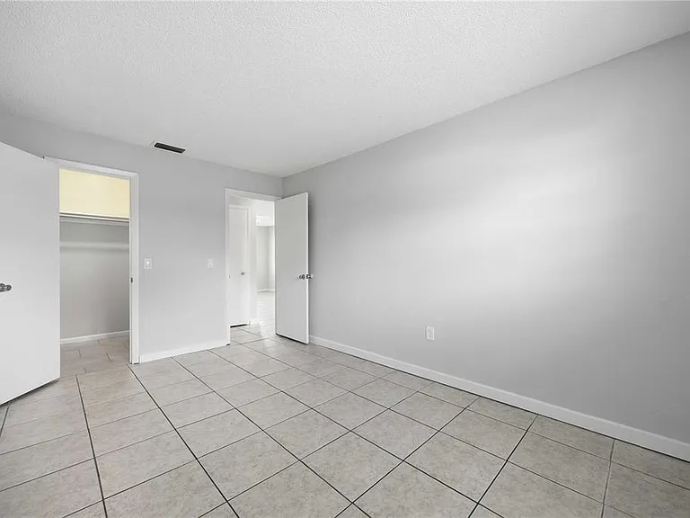 1118 Melody Ln — Photo 14