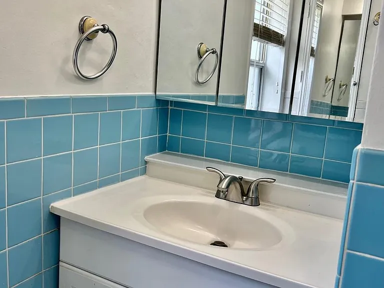 534 Lafayette St — Photo 12