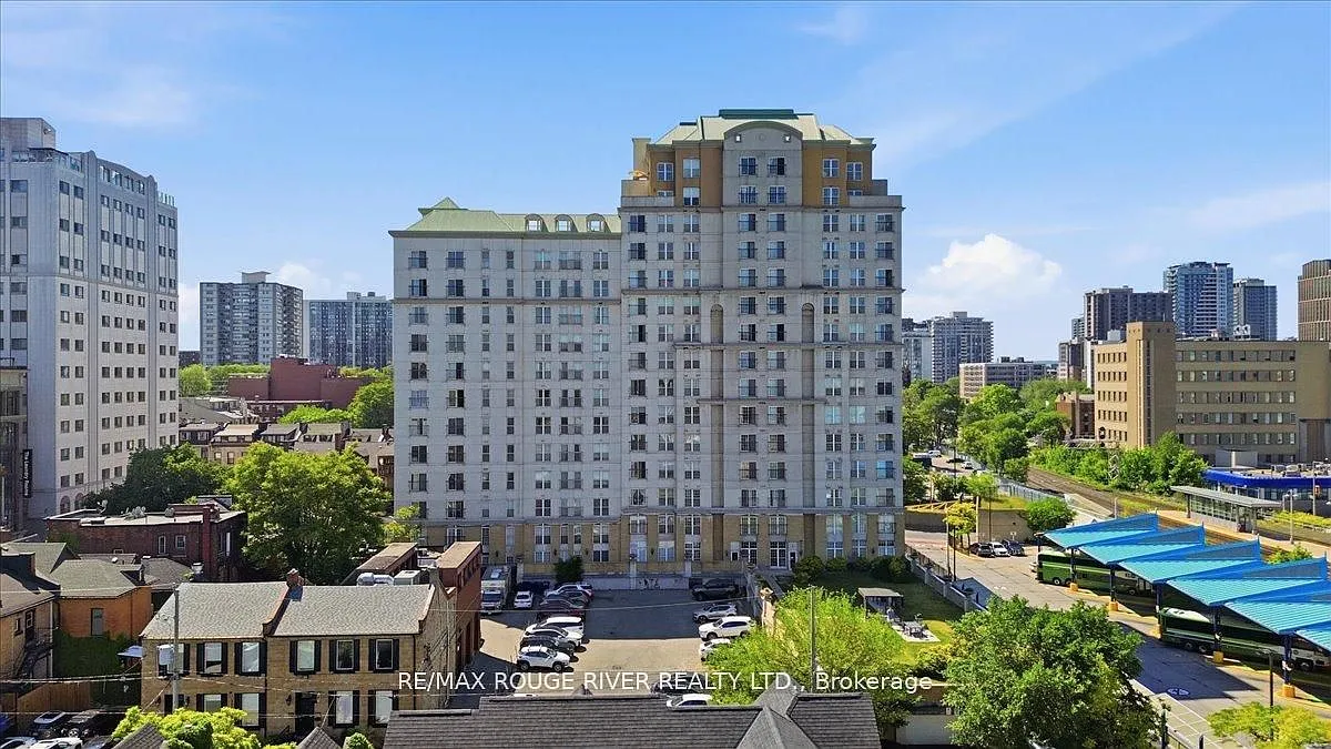 2 bed, $2,200 — Photo 1