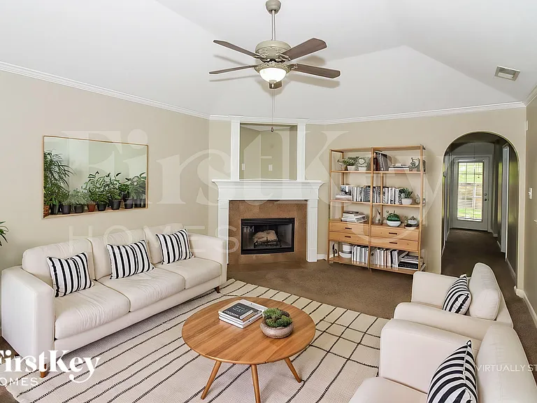 10148 Cross Valley Dr — Photo 5