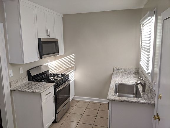2nd image of 432-446 W 7th Ave #436-A