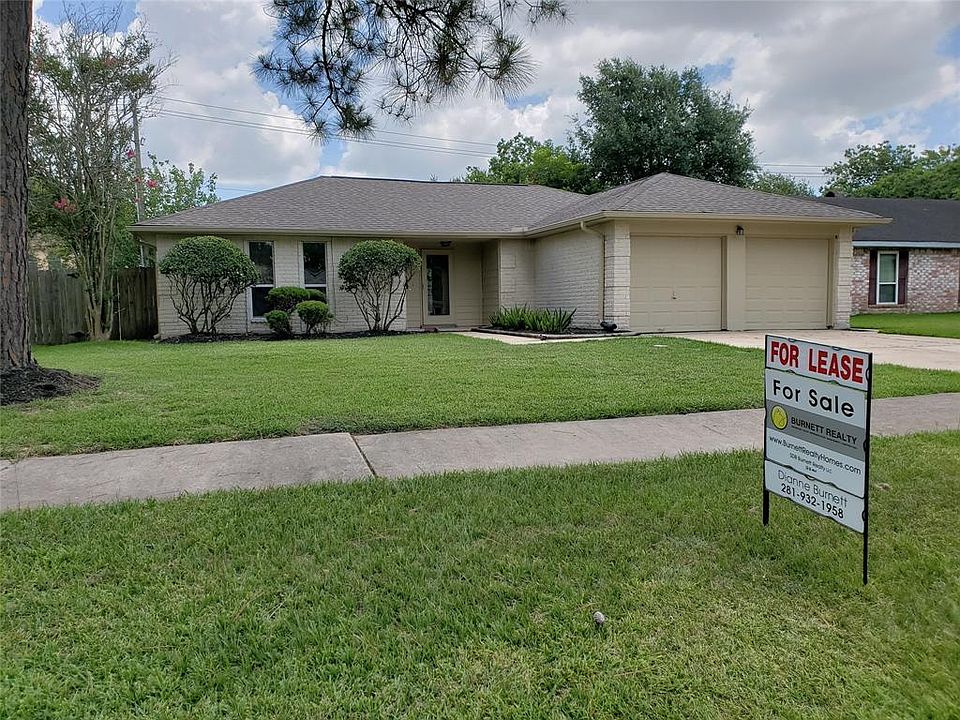 1st image of 16107 Bougainvilla Ln