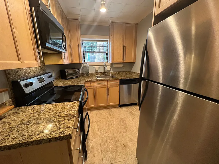 535 20th Ave E #103 — Photo 12
