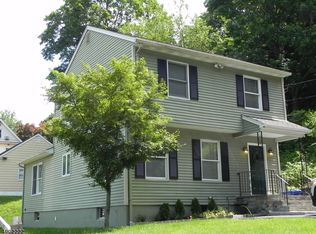 55 Molly Stark Dr, Morristown, NJ 07960