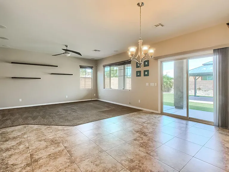 888 E Jacob St — Photo 15
